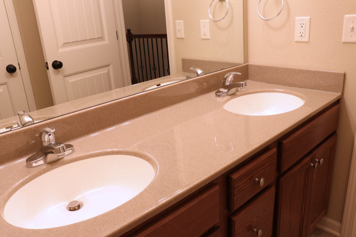 Myrna Manor Kerns Rentals