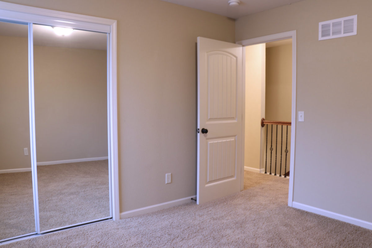 Myrna Manor Kerns Rentals